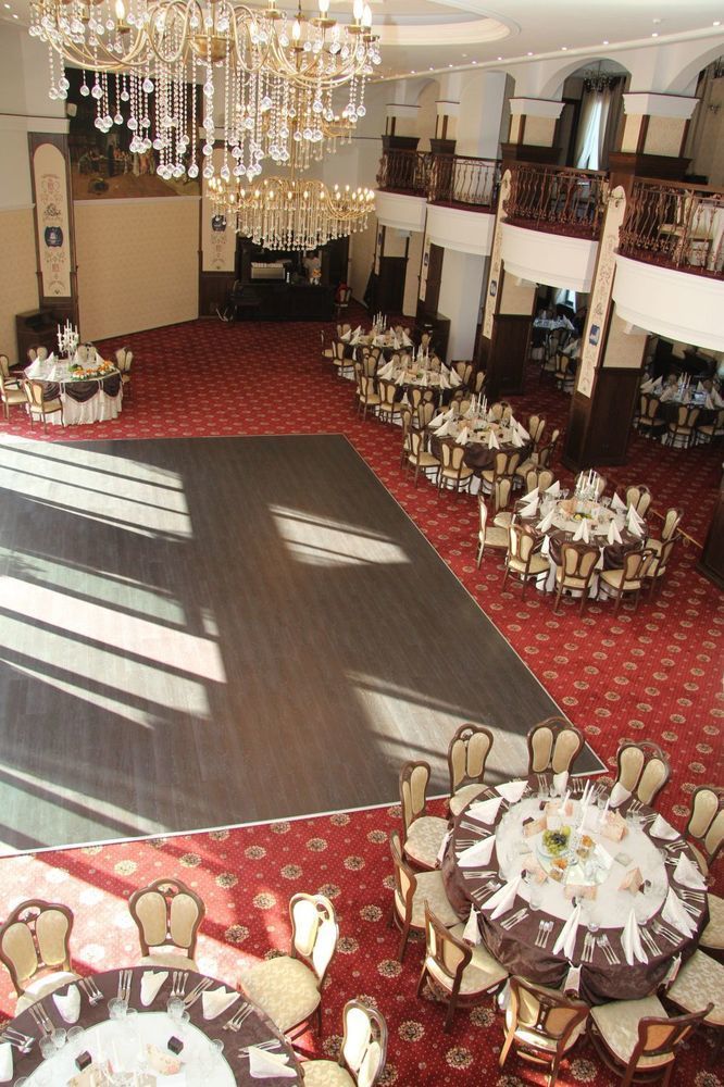 Pik Elegance Hotel Ploieşti Exterior foto