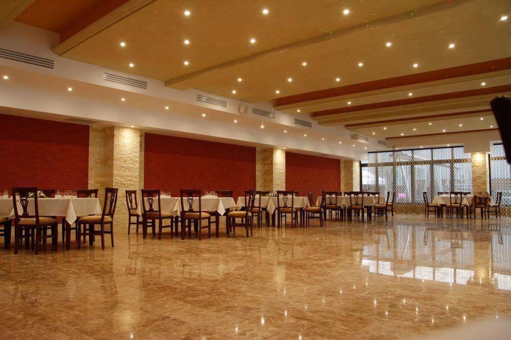 Pik Elegance Hotel Ploieşti Exterior foto