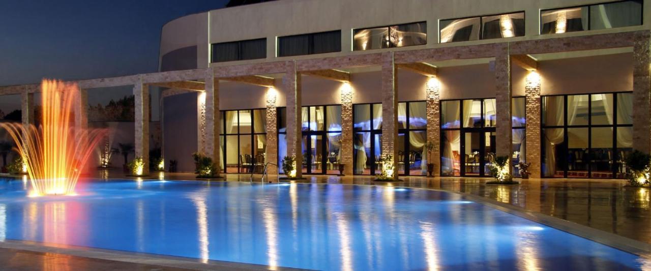 Pik Elegance Hotel Ploieşti Exterior foto